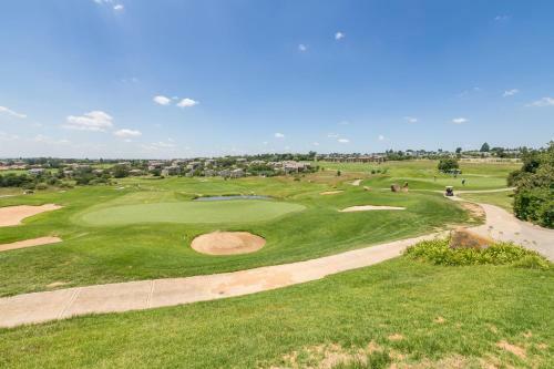 Apartamento Spacious 1 Bed In A Secure Golf Estate.wifi