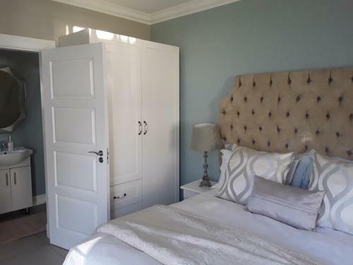 Hostal Convenient & Cosy Room