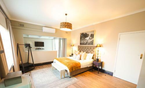 Hostal Fever Tree Guesthhouse
