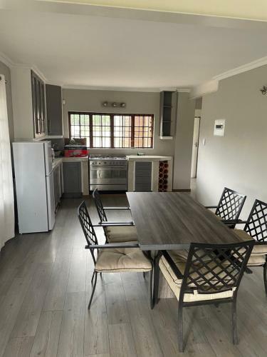 Hostal Maison Belle Guest House