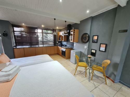Hostal Mia Hills Guest House
