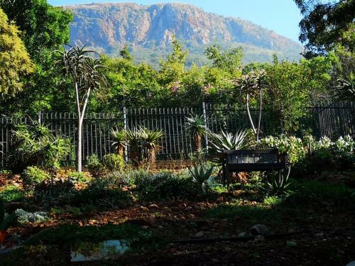 Hostal Mia Hills Guest House