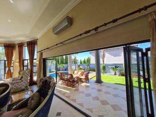 Kosmos Ridge 5 Bedroom Palace 284