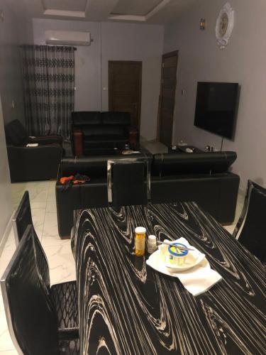 2 Bedroom Luxurious Apartment With Modern Kitchen And Setting.