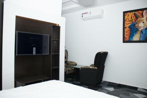 247 Luxury Hotel