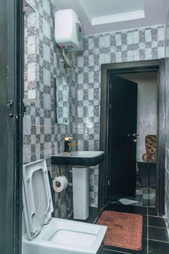 247 Luxury Hotel