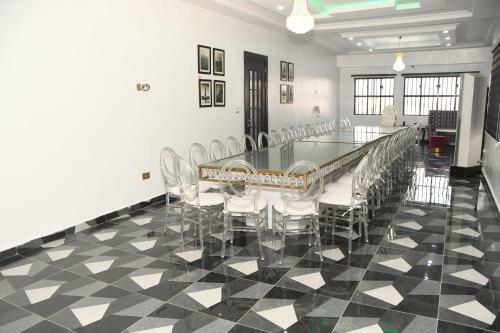 247 Luxury Hotel