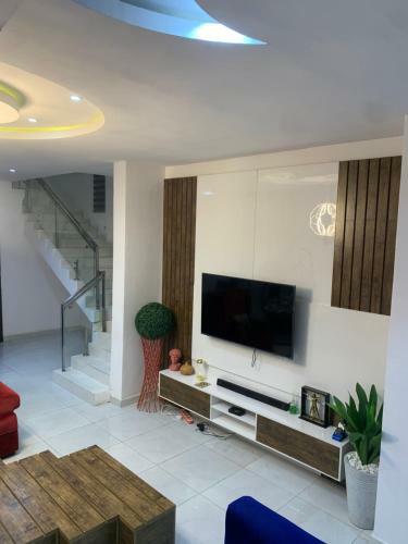 Sear Apartments