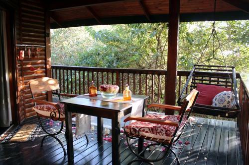 Hostal Thulamela Couples Retreat
