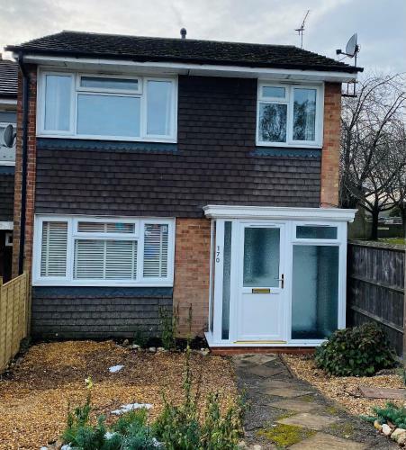 Farnham 3 Bed House