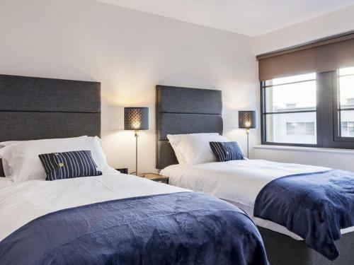 Continental Apartments - 2-bed Farnborough Airport