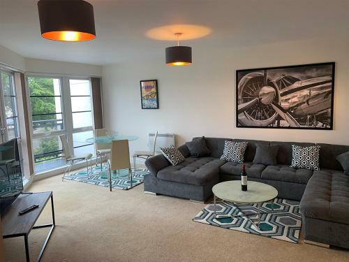 Continental Apartments -2-bed Farnborough Airport