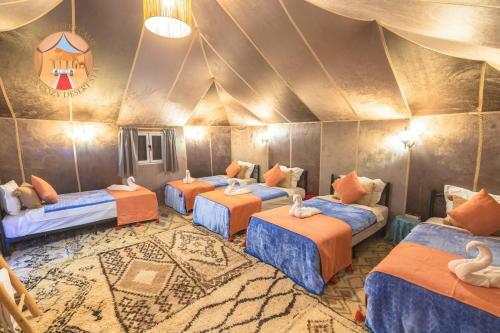 Ideal Desert Camp