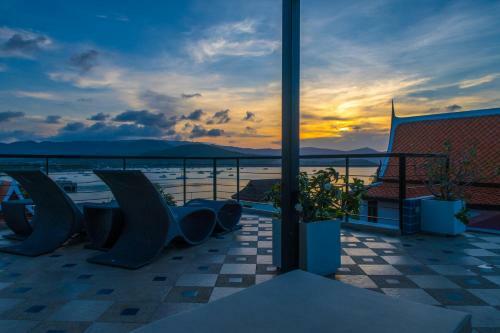 Celebrity Ocean View Villa