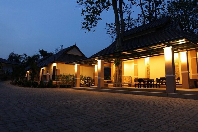 Chiangkhong Teak Garden Hotel