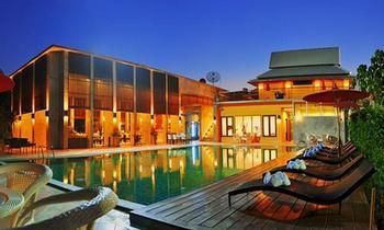 Hotel Poonyamantra Resort
