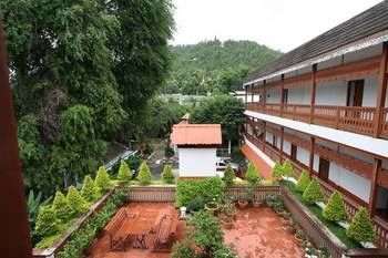 Baiyoke Chalet Hotel