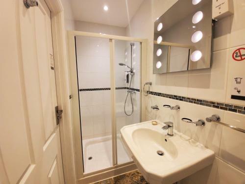 Hotel Sleeplicity London Heathrow
