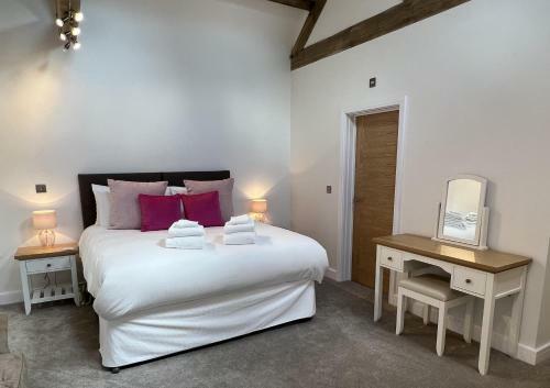 Rural 6 Bed Retreat In A Pretty Village.