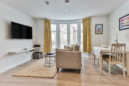 13 Belle House - Apartment 2