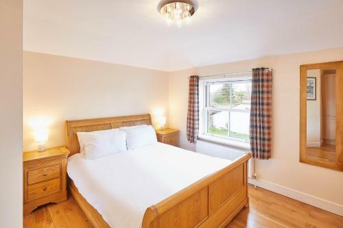 Host & Stay - Holmedene
