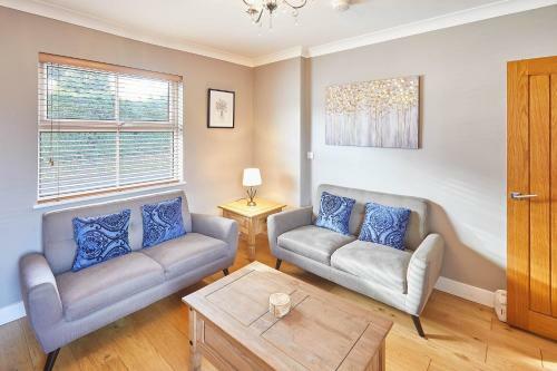 Host & Stay - Holmedene