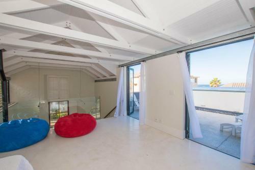 Rosmead Apartment