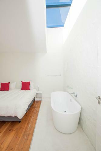 Rosmead Apartment