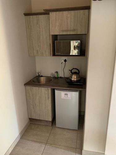 Bed & Breakfast Kadudu Guest House