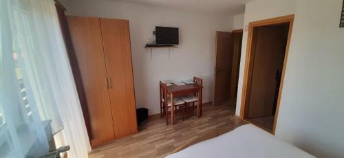 Hostal Rooms Jure Sabljak