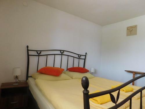 Hostal Guesthouse Sara