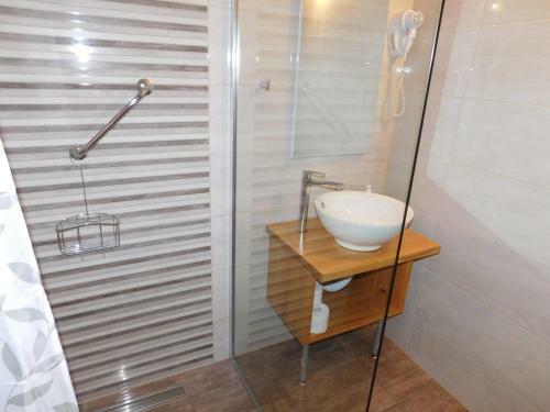 Hostal Guesthouse Sara