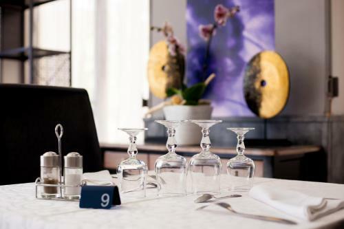 Hotel H�tel Les Lavandins