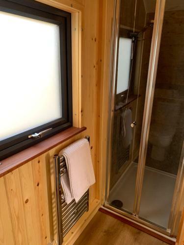 The Stag Pod With Hot Tub