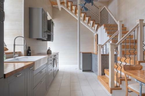 The Blue Hoose
