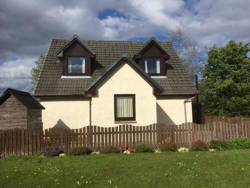 Apartamento Riverbank Cottage