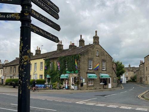 The White Cottage