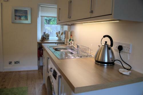 Rosemount Cottage - Highland Cottage