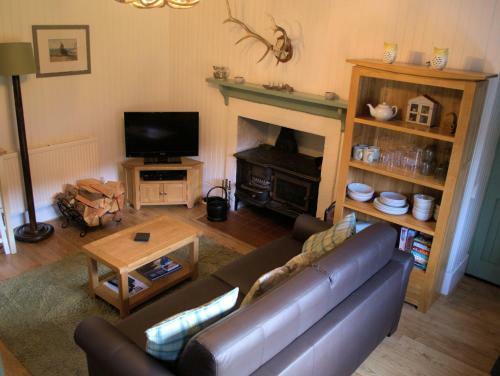 Rosemount Bothy - Highland Cottage