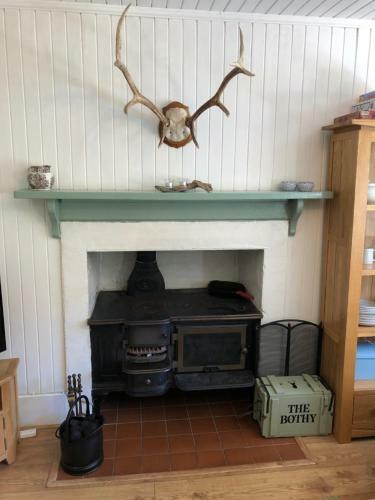 Rosemount Bothy - Highland Cottage