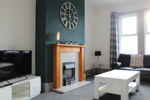 Apartamento Contemporary 4 Bed Home In Leafy Location