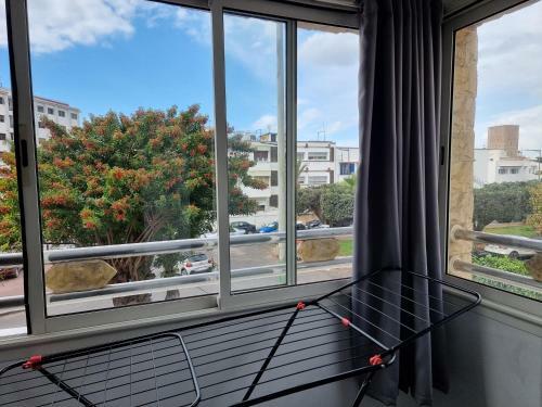 Apartamento Spacious 2 Br Near Mausol�e Med V, 1min Walk Tram.