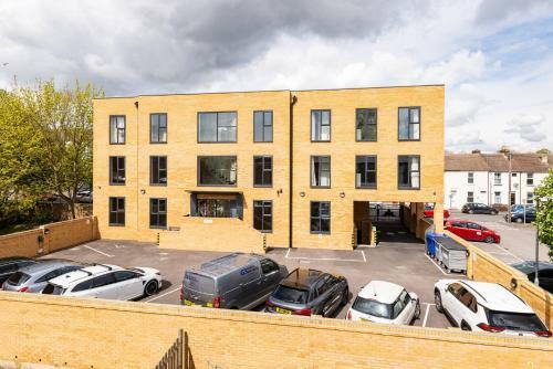Apartment 5 - Great Wfh Location