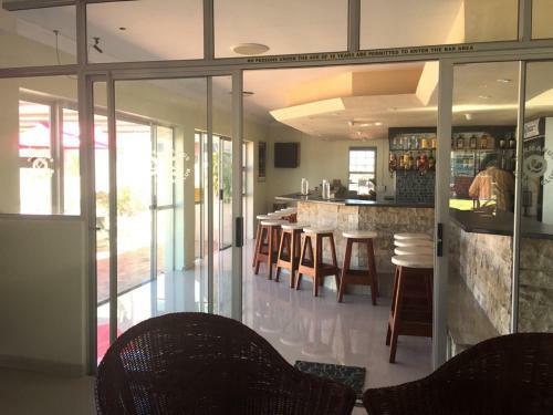 Apartamento First Floor Unit With Views Galore