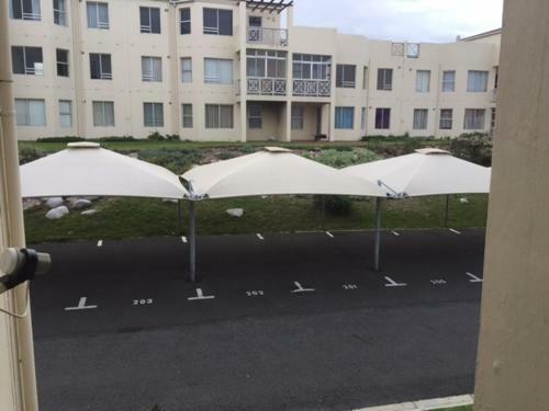Apartamento First Floor Unit With Views Galore