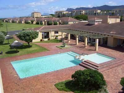 Apartamento First Floor Unit With Views Galore