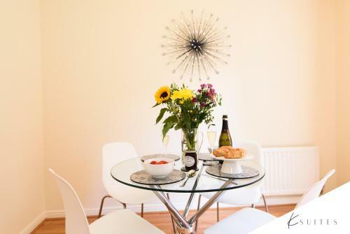 Apartamento K Suites - Harescombe House - Free Parking