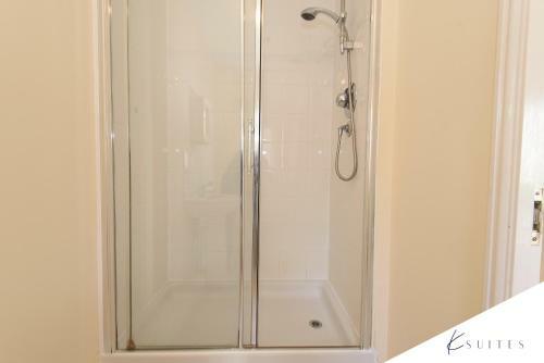 Apartamento K Suites - Harescombe House - Free Parking