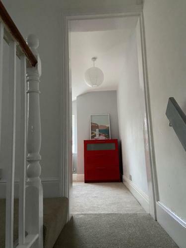 Beautiful Newly Renovated 3 Bedroom House