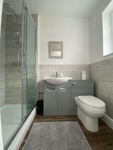 Beautiful Newly Renovated 3 Bedroom House